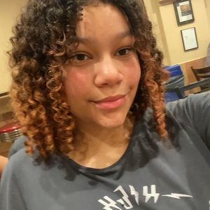 Meet your Posher, Raina